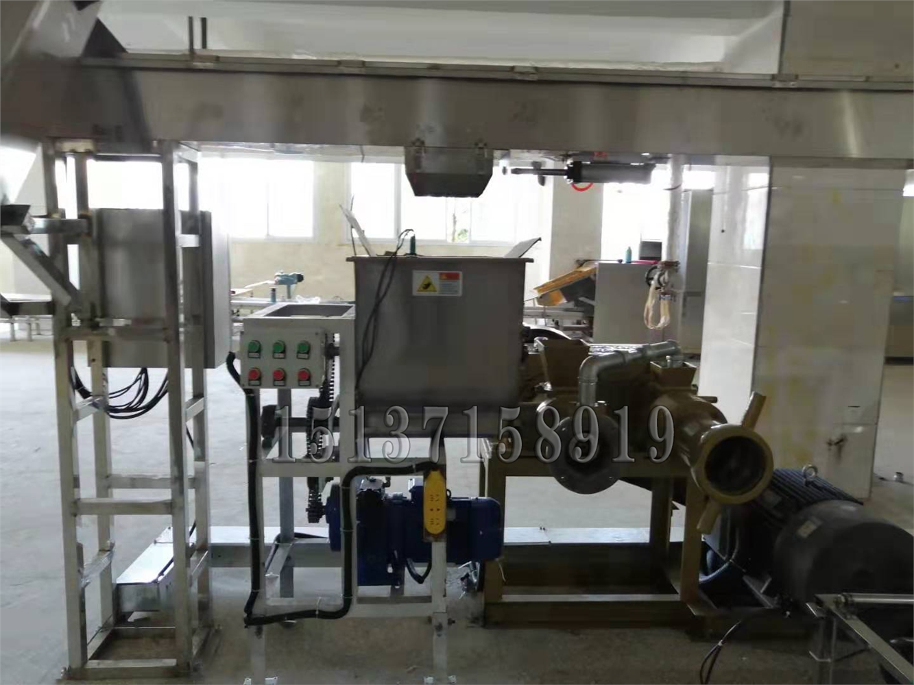 全自動(dòng)米線機(jī)安裝現(xiàn)場