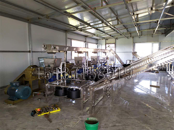 全自動米線機安裝現(xiàn)場