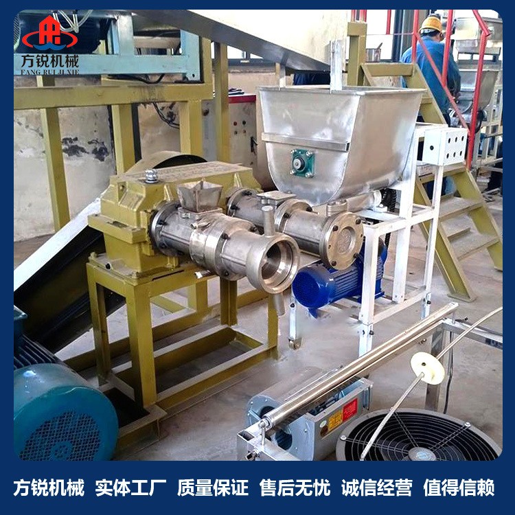 全自動(dòng)米線機(jī)現(xiàn)場(chǎng)試機(jī)